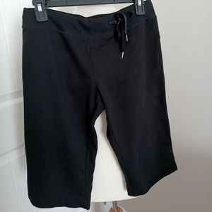 Danskin Now capris.  Sz S 4/6 Black #J07